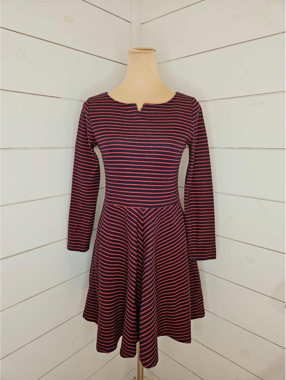 Gap size 4 red & blue mini fit & flare dress